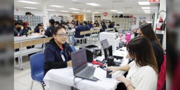 Acerca NLD servicios municipales a trabajadores de Robertshaw con “Brigada en tu Empresa”