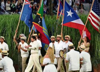 ¡Bad Bunny hace estrellas a los latinos!