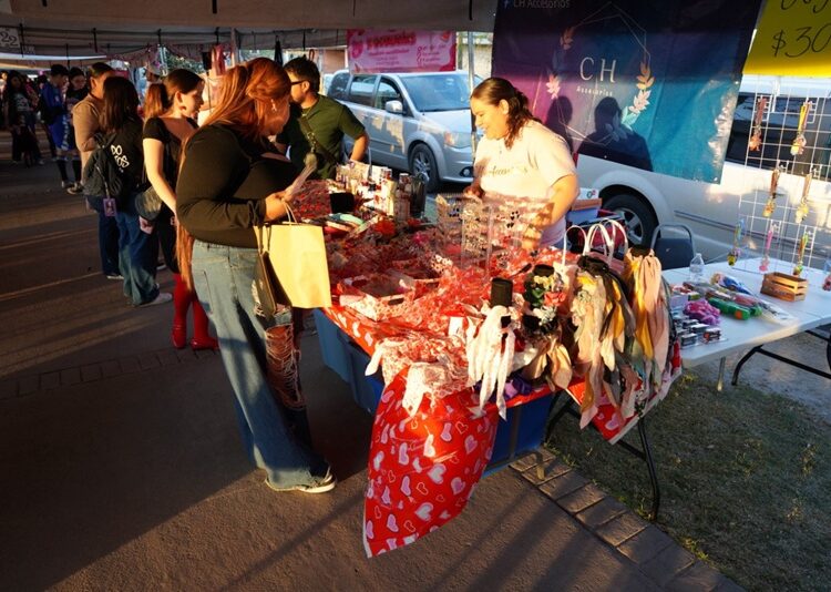 ‘Bazar de San Valentín’ Del Gobierno de NLD reúne a familias y fortalece el comercio local