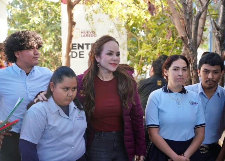 Entrega Carmen Lilia obras de infraestructura social y urbana