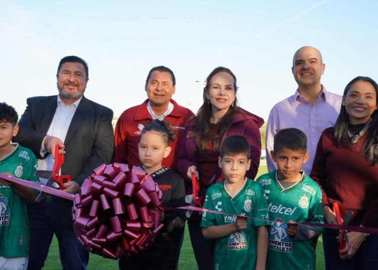 Entrega Carmen Lilia obras de infraestructura social y urbana