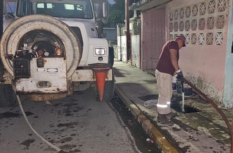 COMAPA Altamira realiza sondeo y desazolve de registros