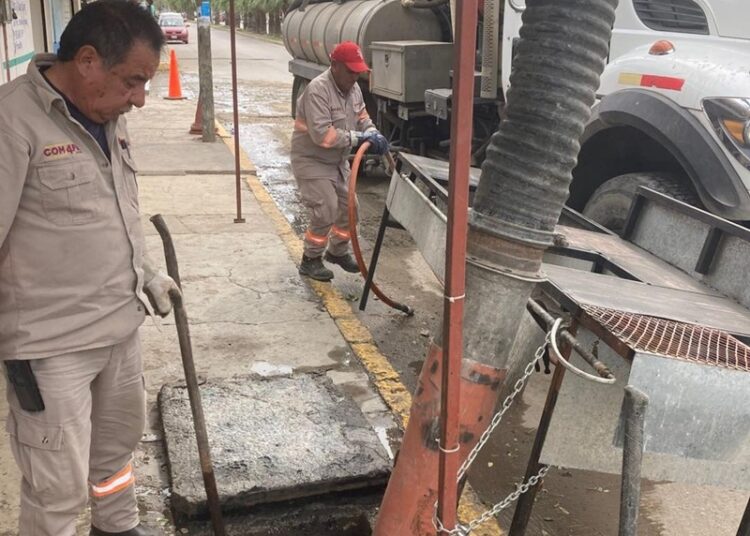 COMAPA Altamira realiza sondeo y desazolve de registros