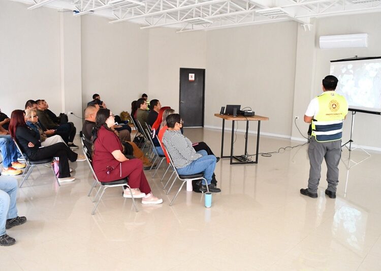 Capacita PC a personal de la SSPT en manejo de emergencias y primeros auxilios