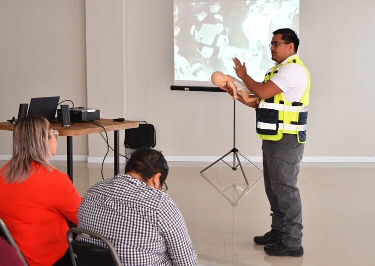 Capacita PC a personal de la SSPT en manejo de emergencias y primeros auxilios