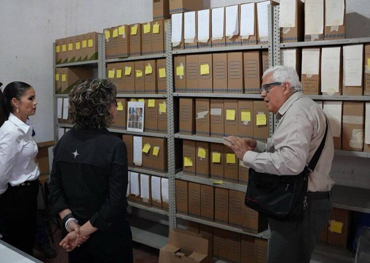 Colabora SEBIEN en rescate de archivo histórico de Jiménez