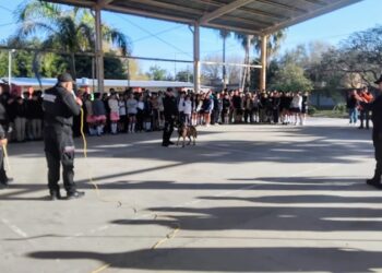Con binomio canino antidrogas la Guardia Estatal refuerza la prevención en escuelas