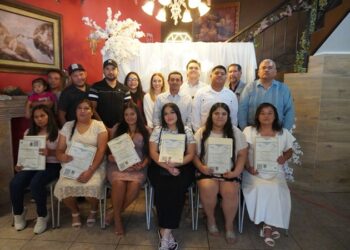 Convive Humberto con parejas que se unen en matrimonio en el ‘Día del Amor y la Amistad’