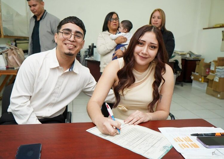 DIF NLD fortalece a las familias con campaña de matrimonios colectivos 2026