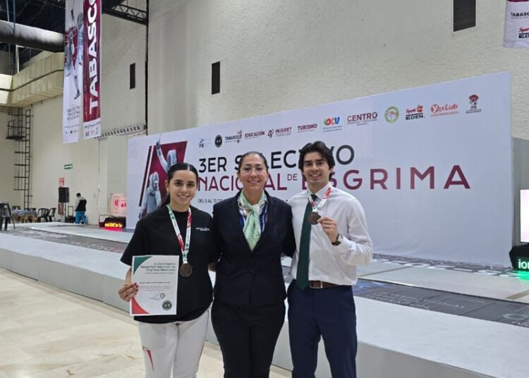 Destacan estudiantes de la UAT en Nacional de Esgrima