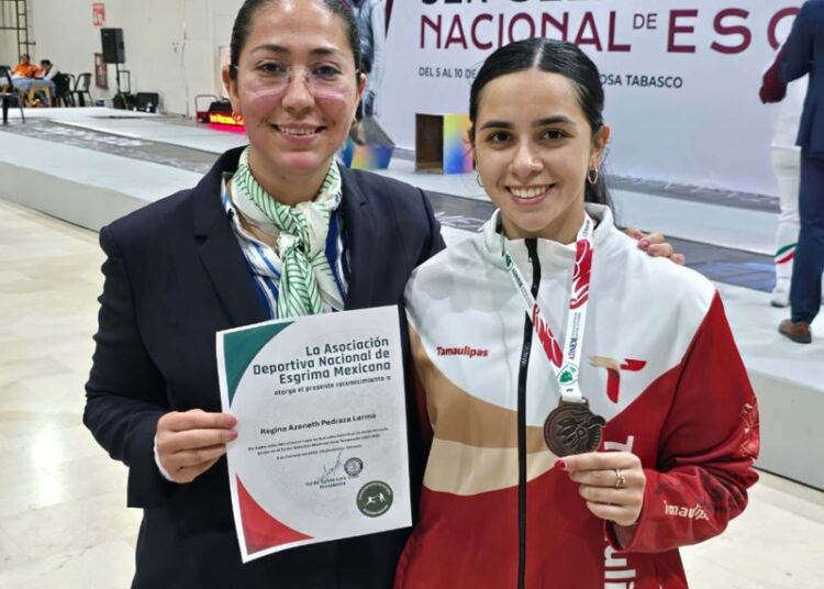 Destacan estudiantes de la UAT en Nacional de Esgrima