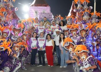 Disfrutan miles de familias del carnaval conurbado en Altamira
