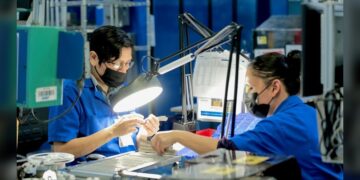 Diversifican inversión y empleo para contener impacto por cierres de maquiladoras en Tamaulipas