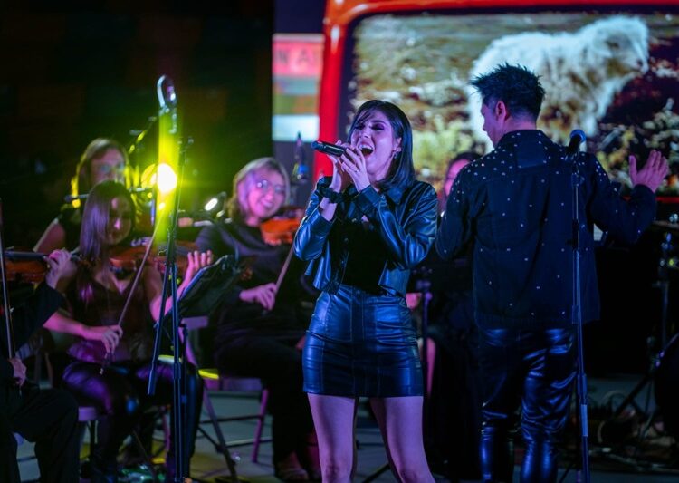 Estudiantes de la UAT disfrutan del tributo musical “Broken Heart Club”