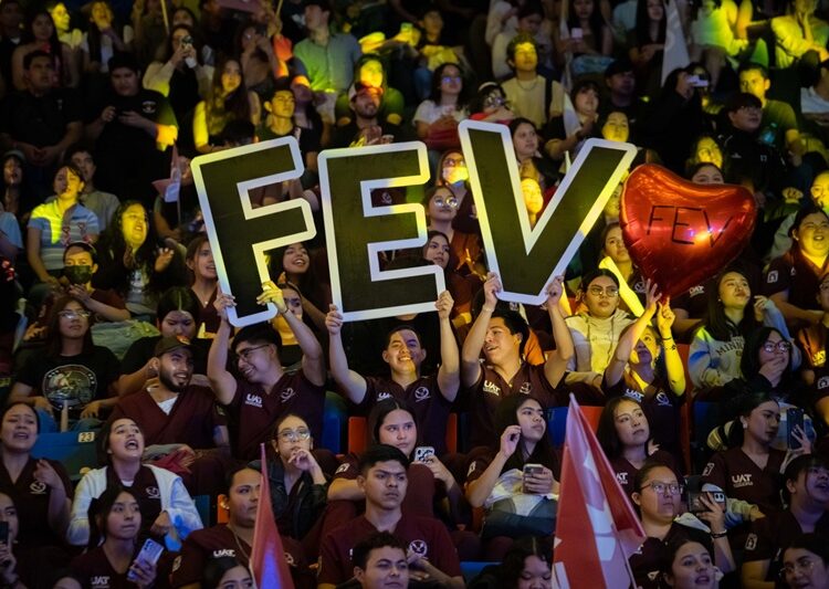 Estudiantes de la UAT disfrutan del tributo musical “Broken Heart Club”