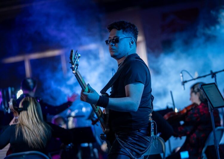 Estudiantes de la UAT disfrutan del tributo musical “Broken Heart Club”