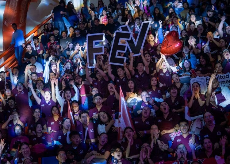 Estudiantes de la UAT disfrutan del tributo musical “Broken Heart Club”