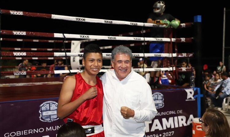 Fiesta Boxística en el Fraccionamiento Canarios