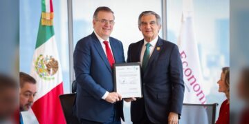 Firma AVA convenio con secretario de Economía para impulsar ‘Polo de Desarrollo para el Bienestar’ en Altamira