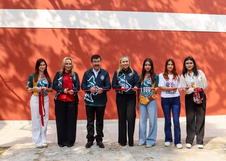 Fomenta el rector Dámaso Anaya talento e innovación en la FADU