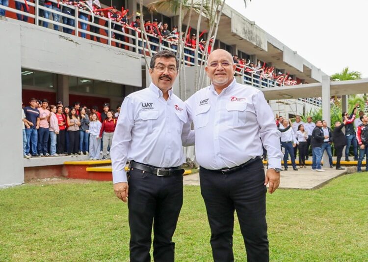 Forma UAT a estudiantes con más competencias para el mercado laboral