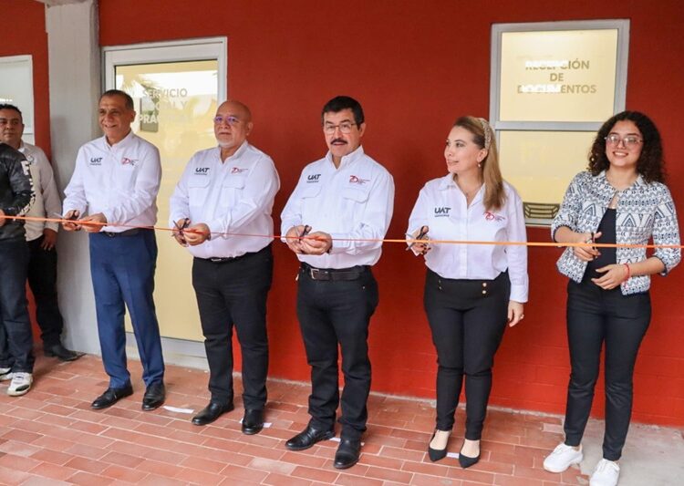 Forma UAT a estudiantes con más competencias para el mercado laboral