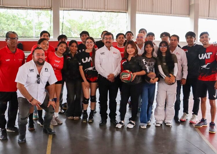 Forma UAT a estudiantes con más competencias para el mercado laboral