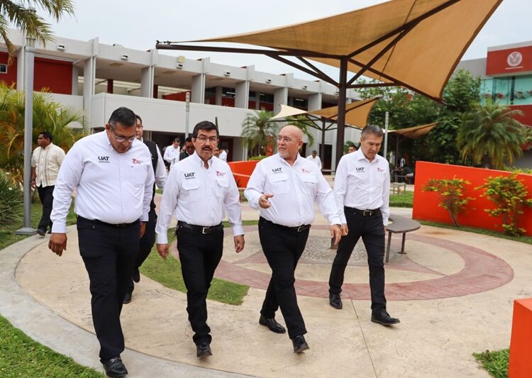 Forma UAT a estudiantes con más competencias para el mercado laboral