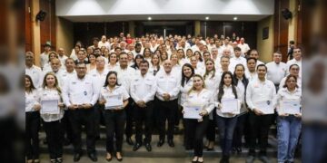 Forma UAT a estudiantes con más competencias para el mercado laboral