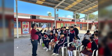 Fortalece SET dominio del inglés en educación básica mediante actividades lúdicas y colaborativas