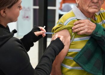 Gobierno de NLD refuerza acciones preventivas con jornada de vacunación contra el sarampión