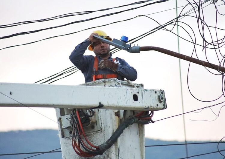 Instalará Municipio 5 mil lámparas última generación