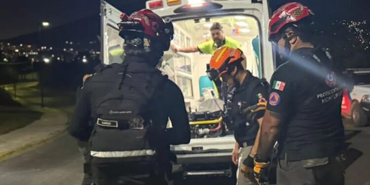 Joven sufre caída y picaduras de abeja en MTY