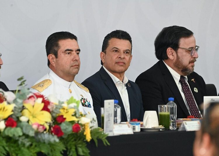 Participa alcalde de Victoria en ceremonia de CXIII Aniversario del Ejército Mexicano