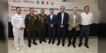 Participa alcalde de Victoria en ceremonia de CXIII Aniversario del Ejército Mexicano