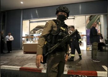 Una mujer y 2 estudiantes heridos tras tiroteo en Tailandia