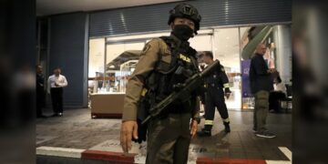 Una mujer y 2 estudiantes heridos tras tiroteo en Tailandia