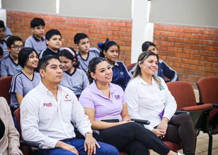 Promueve INJUVE charla “Amor Es Sin Violencia”