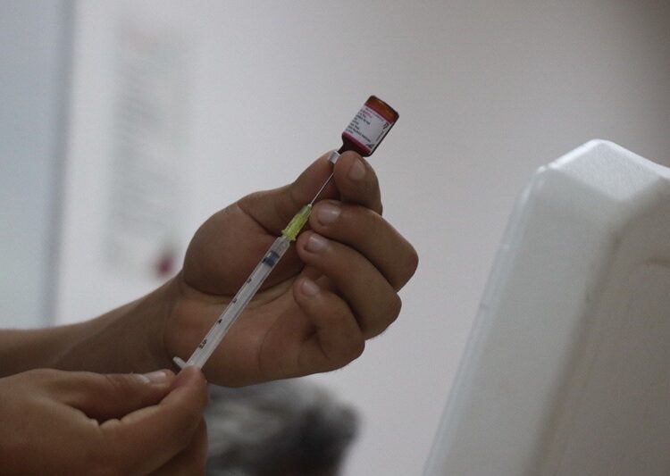 Protege CONALEP a estudiantes y familias con jornada de vacunación en Victoria