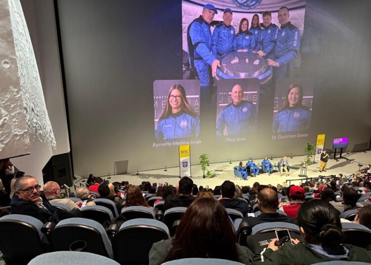 Proyectan docentes a Tamaulipas en conferencia mundial organizada por la NASA
