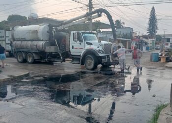 Realiza COMAPA Altamira trabajos de mantenimiento en líneas de drenaje