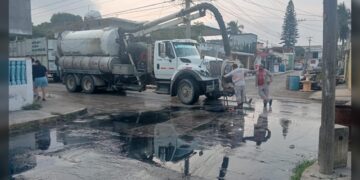 Realiza COMAPA Altamira trabajos de mantenimiento en líneas de drenaje