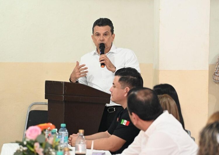 Reconocen Ayuntamiento y Sindicato a personal jubilado