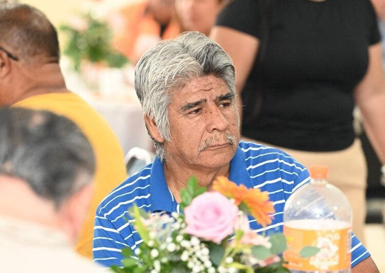 Reconocen Ayuntamiento y Sindicato a personal jubilado