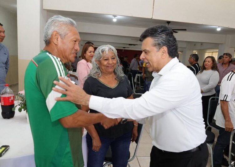 Reconocen Ayuntamiento y Sindicato a personal jubilado