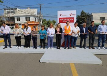 Rehabilitan pavimentación de la calle 27 Lauro Rendón