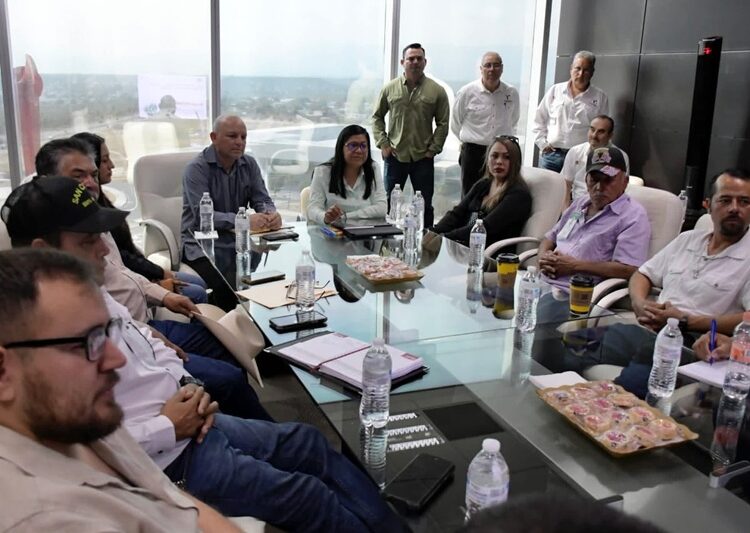 Respalda Gobierno del Estado a productores mezcaleros y forestales