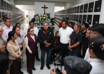 Rinden sentido homenaje a Adrián Olvera Tavera