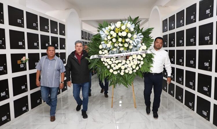 Rinden sentido homenaje a Adrián Olvera Tavera