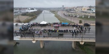 Todo listo para la tradicional ceremonia del Abrazo Int. por el natalicio de George Washington